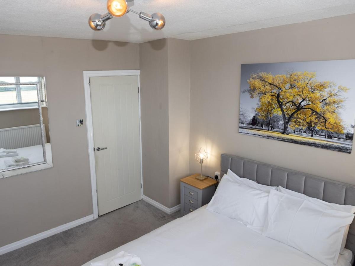 Pass The Keys Amazing 4 Bedroom Property- Hot Tub & Sea Views Scarborough Exterior foto